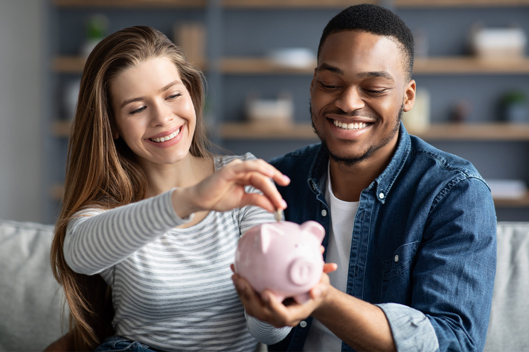 Sem Título 1 0033 family savings young interracial couple putting c 2022 12 16 08 08 55 utc scaled 1